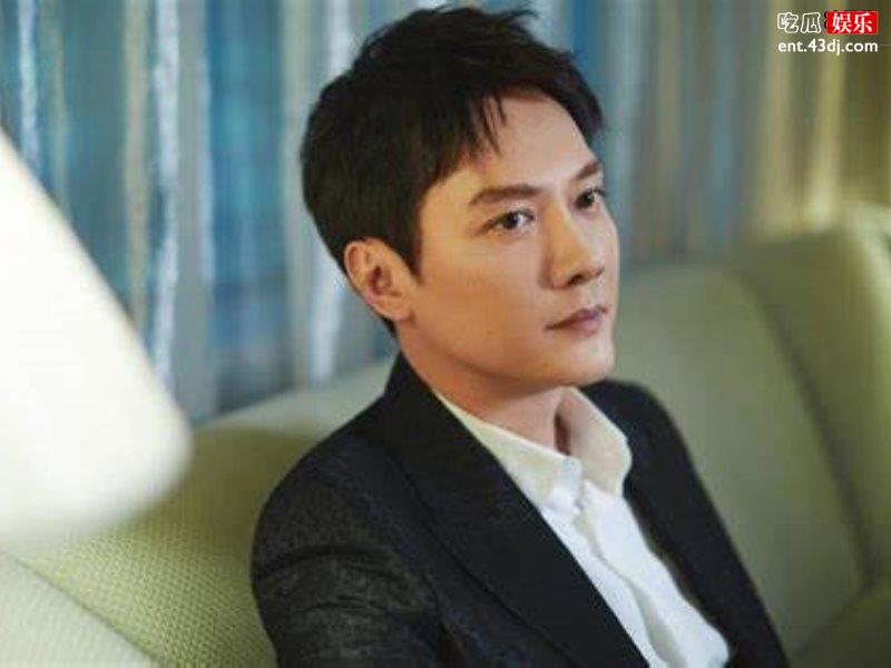 冯绍峰扮演君王撞衫蓝忘机，跟自己老婆搭档差远了