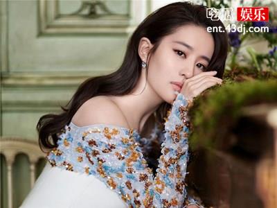 刘亦菲入选好莱坞新星 每天起床第一件事让人想不到