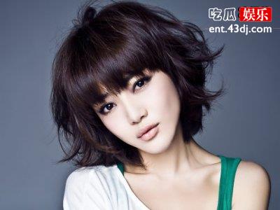 邓家佳新剧来袭，没想到女主从她居然会是最后boss！