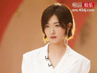 《浪姐》中的姐姐们为遮纹身各出奇招，万茜的招最机智
