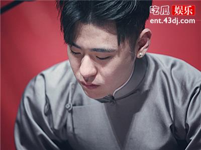 张云雷死里逃生！ 摔下来的地方有多高？