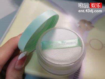 散粉哪个品牌好用？玫珂菲散粉必须安排上！