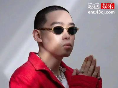 弹壳老婆黑历史被曝光，网友表示震惊