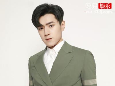 易柏辰的真名叫什么？易恩是他的原名吗？
