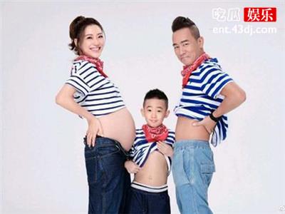 陈小春欲哭无泪，应采儿二胎还是儿子！