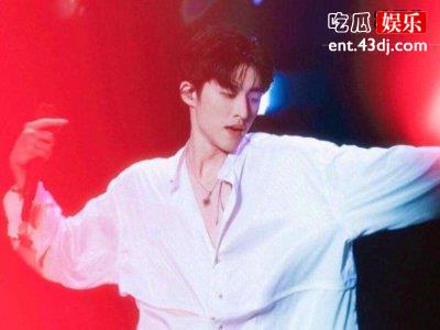 金韩彬脖子吻痕图 情史引关注金韩彬现任女朋友是谁？