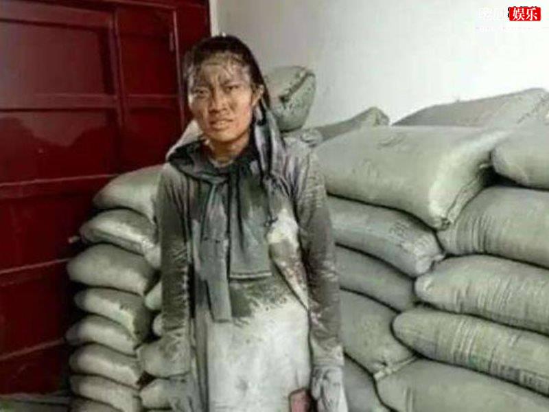 “水泥西施”3年再现荧幕前，网友：这是要将卖惨进行到底？