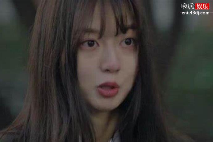 电影《顶层》楼房结局？女主最后孤独一人男主还是死了？