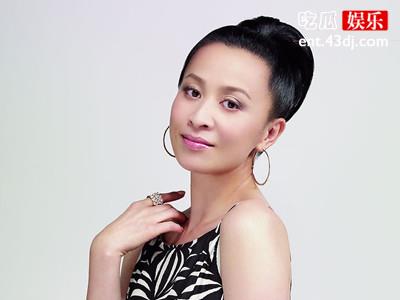 易烊千玺演技被质疑，圈内大佬刘嘉玲为其撑腰！