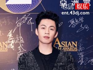 李鸿其张若昀对比照 没有丝毫关系的两人却如同双胞胎