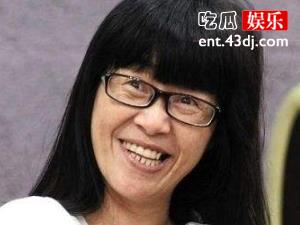 余秀华的诗怎么那么受欢迎 她到底暗恋的是谁