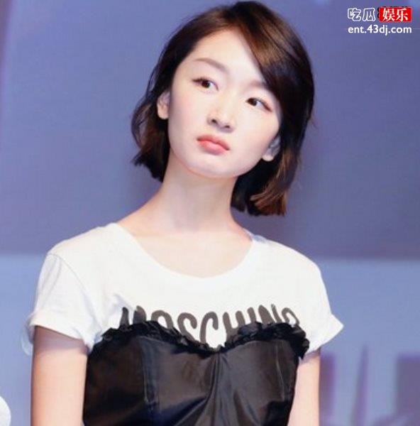 周冬雨恋爱了？与男闺蜜亲密逛街被拍同学帮其否认