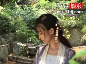 半藏森林胡文婕是谁 她曾凭借剪刀手走红个人资料起底
