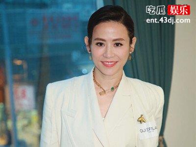 《唐伯虎点秋香》中隐藏有四位巨星，其中一位已去世