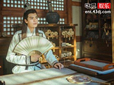 《漂亮书生》预告曝光，鞠婧炜女扮男装造型被吐糟！