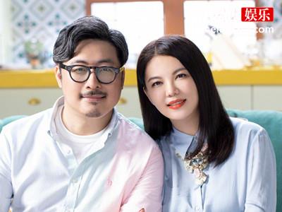 李湘王岳伦疑似离婚，二人手上不见结婚戒指！
