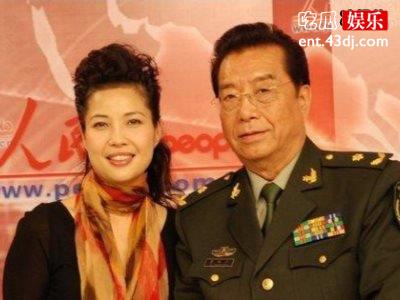 “双李”夫妇录制节目，男方直播被打断！