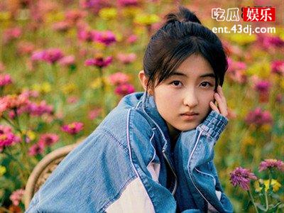 超级暖心！张子枫温柔安慰小H，粉丝都说这个女孩太温暖了吧