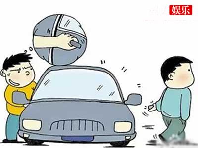 小学生偷开父亲奥迪上路，车技点赞却引得一众家长后怕