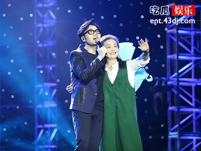 歌词为“妈妈说人生苦短”是铮亮演唱的吗？