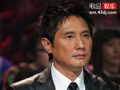 包小柏小女儿遗憾病逝，全家悲痛不已