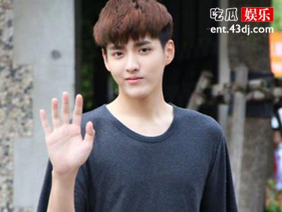 吴亦凡和张子枫两人的相处很宜人，原来私底下的吴亦凡是这样的！