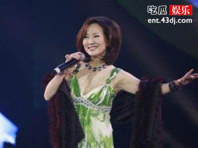 当初红极一时的郑绪岚，被封杀后远嫁国外如今62岁的她处境艰难