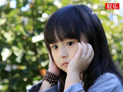 刘楚恬出演赵丽颖小时候的明兰圈粉 正午阳光眼睛真毒