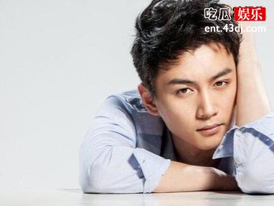 33岁陈晓前途大好，为何突然就不火了！