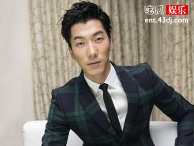 张亮遭网友围攻网暴，因为离婚一事发文遭怼！