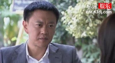 冯嘉怡现如今身家过亿，因偏爱张嘉译也甘愿做他的配角