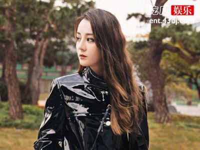 迪丽娜尔迪丽热巴双胞胎姐妹？二人照片对比一时间不知道谁是谁