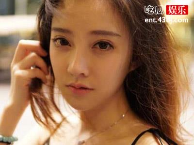 网红冯提莫点评周传雄唱歌没感情，事情反转冯提莫没做过!