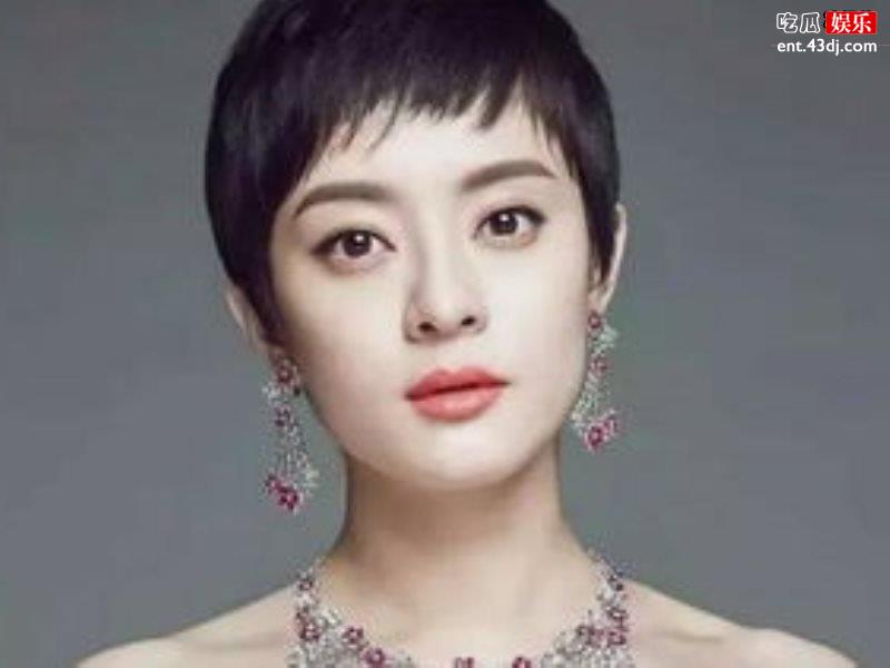 孙俪坚持写书法为孩子做榜样，网友感叹娘娘太厉害了！
