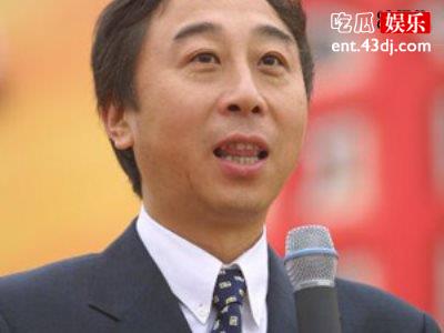 冯巩家庭地位“翻车”，38年结婚纪念日当天被老婆嫌弃！