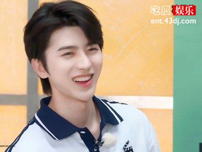 《跑男》蔡徐坤对沙溢的称呼，粉丝们直呼：想脱粉！