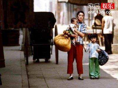 《活着》男女主都是实力派，演绎性格完全不同的逃亡者！