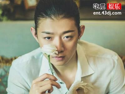 霍尊和前女友陈露网上互撕，霍尊无奈只能报警处理