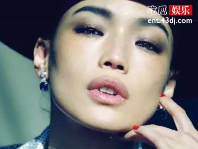 舒淇荧光橙造型非常劲爆，舒淇的颜值真的是很顶