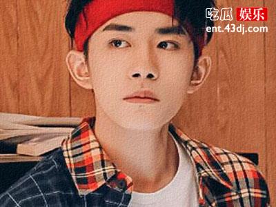 易烊千玺是姓易烊吗？他的名字为什么是四个字的？
