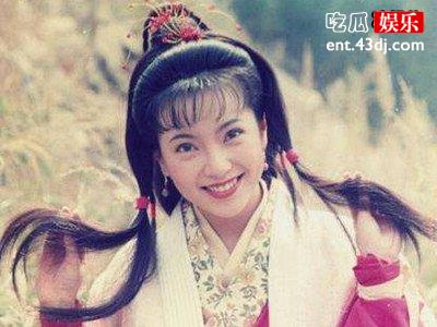 曾是“最美郭芙”，为给狗办葬礼狂砸20w，离婚后沉迷整容