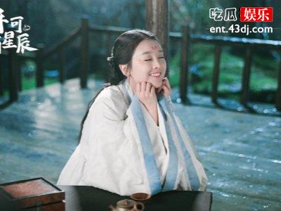 《手可摘星辰》热播芒果台，没想到另一部神剧又急速播出！