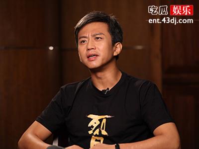 邓超家庭背景起底，网传其父是富豪是真是假