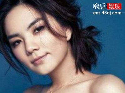 Ella儿子三岁生日晒一家甜蜜合照，Ella成甜妻辣妈！