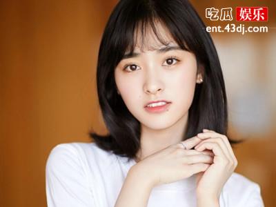 沈月事业因恋情受到巨大打击，网友对她再次展开热议