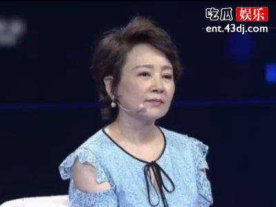 双料影后这一头衔让她脱颖而出，网友纷纷表示第一小花实至名归