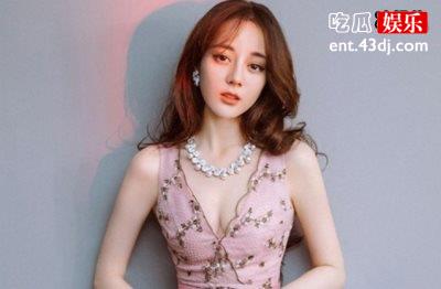 迪丽热巴宁愿住9年酒店也不买房，这样的倔强谁能看明白？