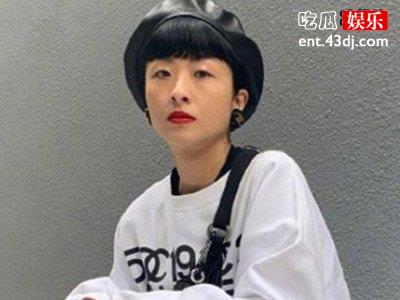 陈奕迅老婆迷上了滑板，郑希怡约她练习滑板	