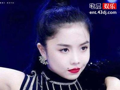 爆炸甜心安琦惹争议油腻的她终于不是C位，网友们拍手叫好