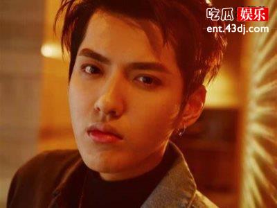 吴亦凡被曝耍大牌，身边保安推搡抗洪战士引起大家不满！